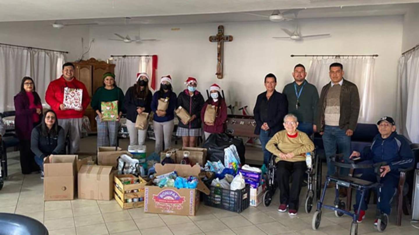 El amor del Cobach a los demás, en Navidad
