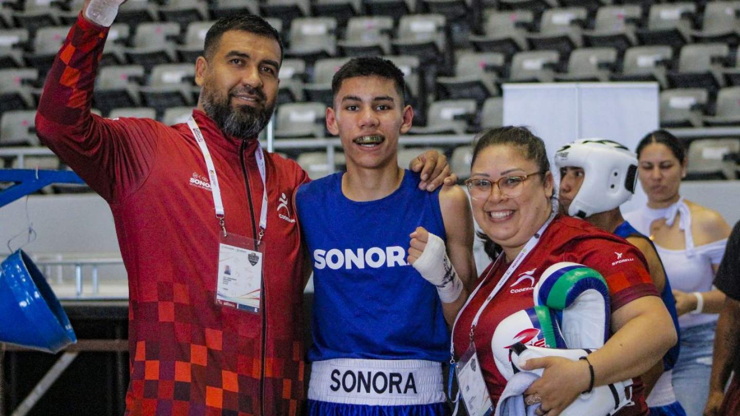 Alumno de Cobach Sonora es bicampeón nacional de boxeo