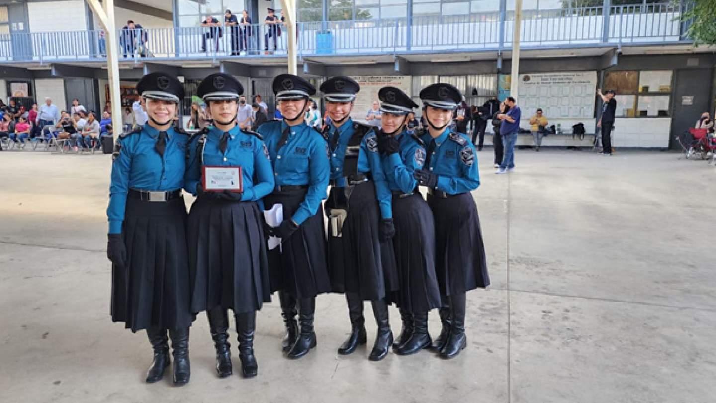 Luce escolta del Plantel Obregón 3 de Cobach ¡Entre las mejores!