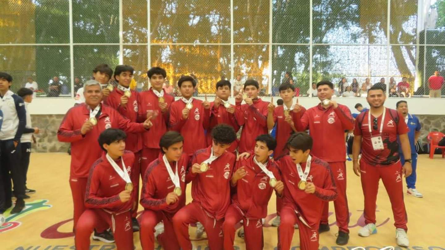 Alumnos de Cobach hacen historia con sus equipos de volibol de sala