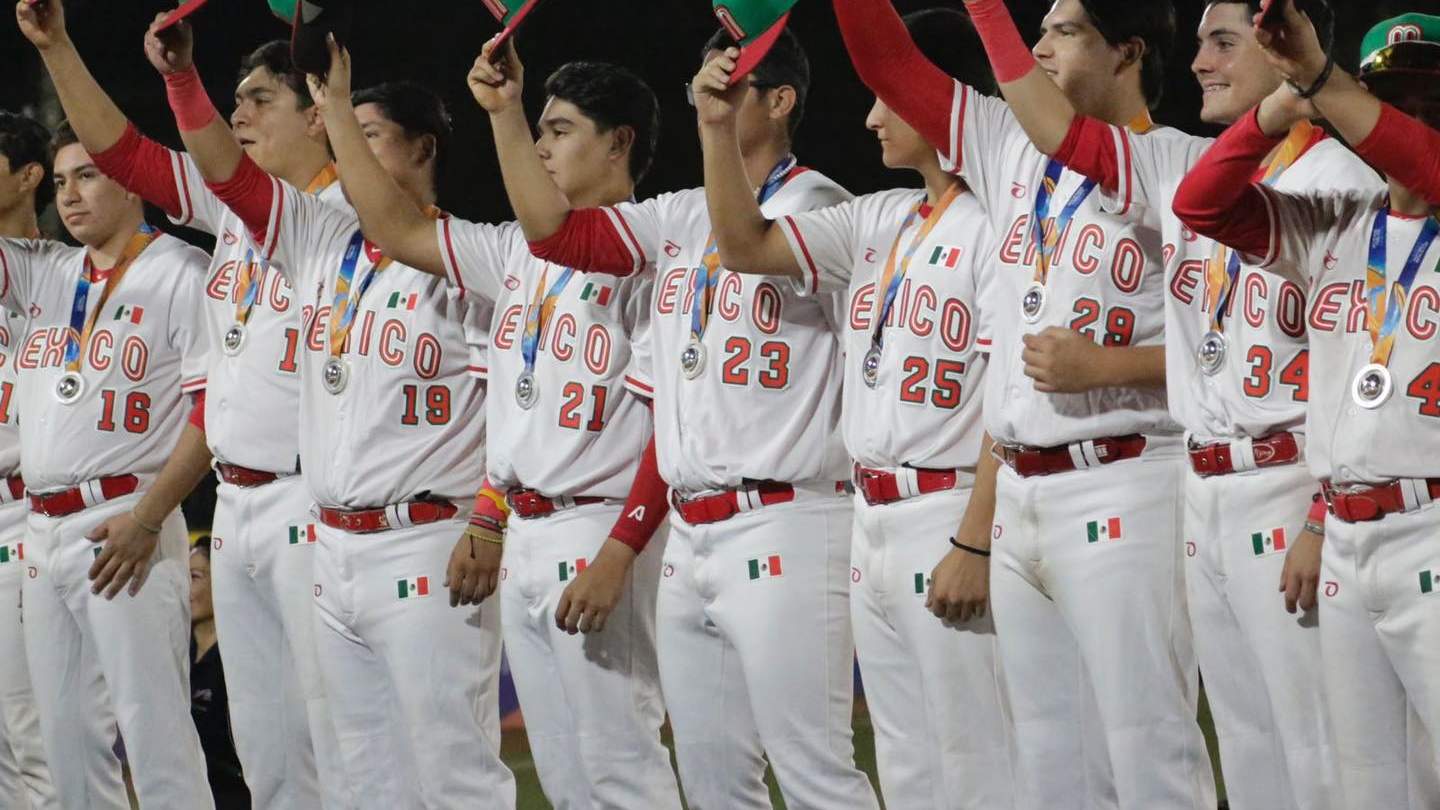 Alumno de Cobach Sonora hace historia con la selección mexicana de softbol