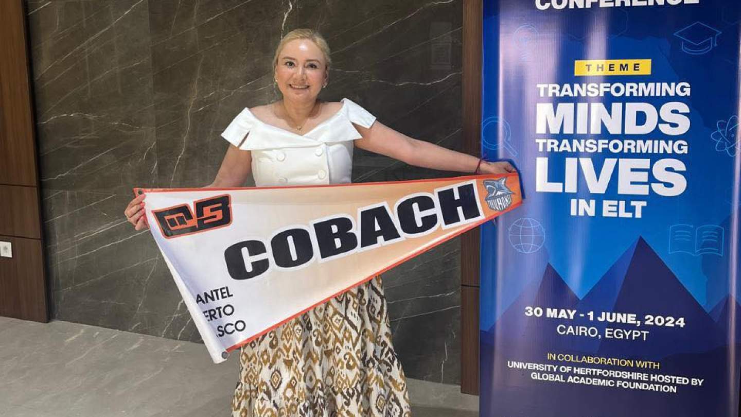 Participa docente de Cobach Sonora en Congreso Internacional de Maestros de Inglés en Egipto