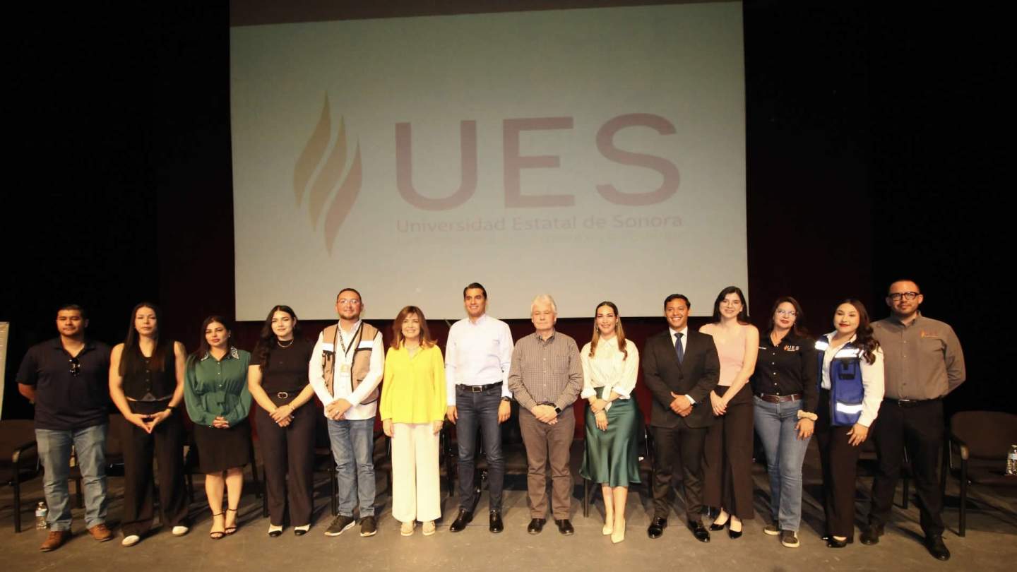 Brindan Cobach y UES información a alumnos sobre oferta educativa para su formación profesional