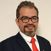 Mtro. Ernesto Félix Vaal